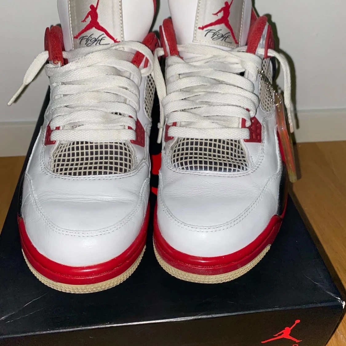 Jordan 4 fire red - 90