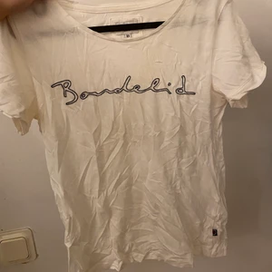 Bondelid t-shirt - Tshirt använd 1 gång från MQ. Tvättas innan