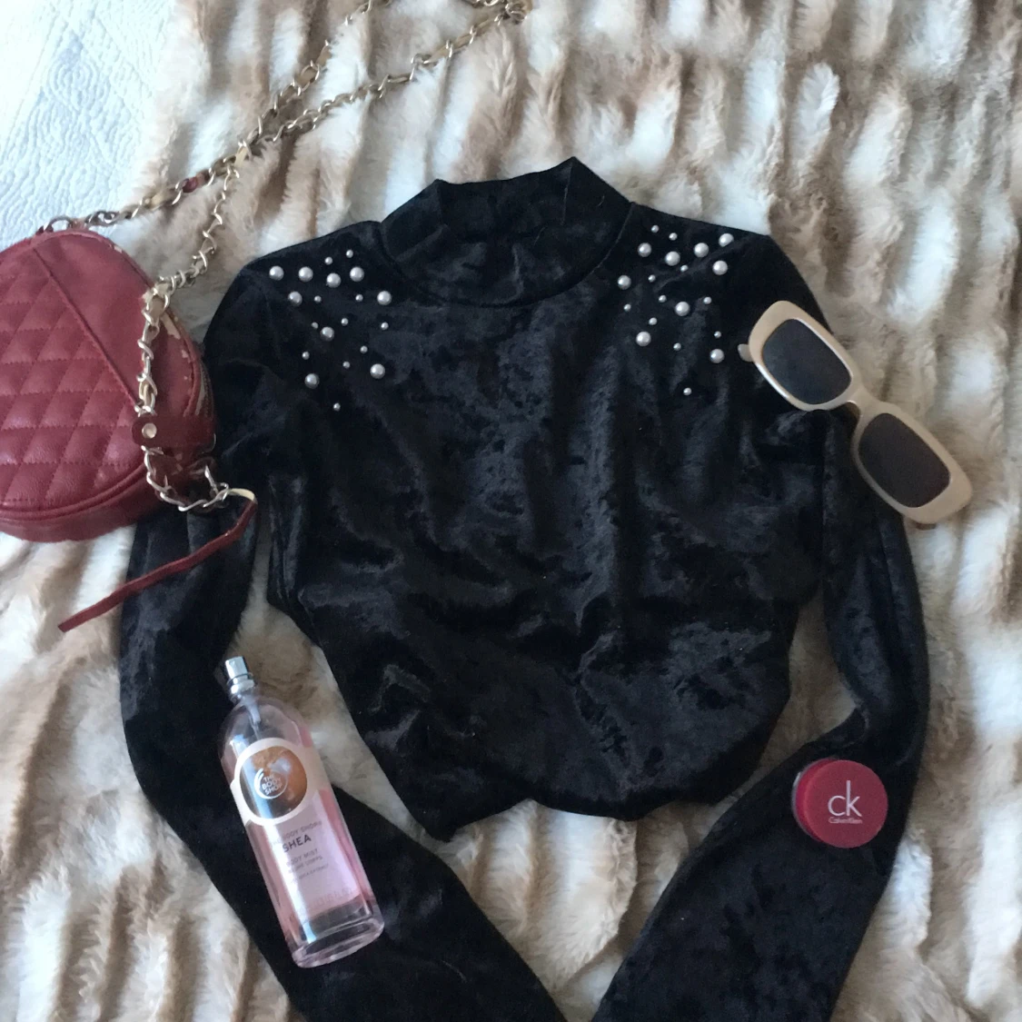 Svart H&M tröja - 90