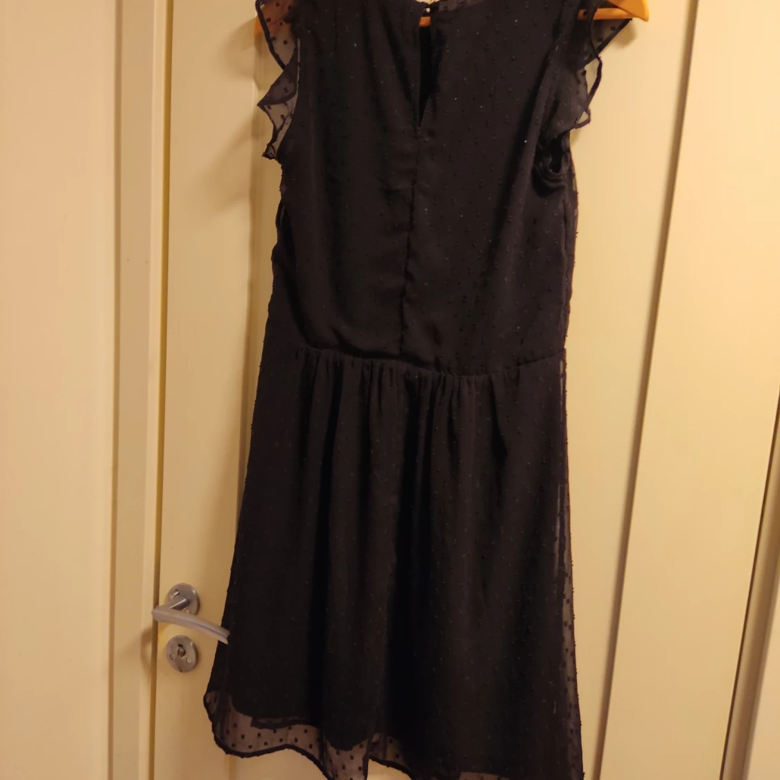 Elegant knälång klänning stl 36. - 90