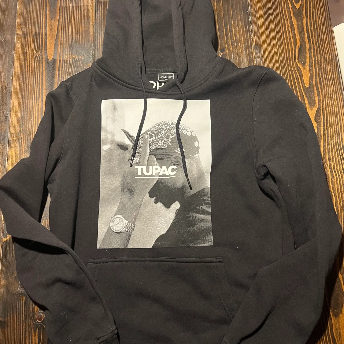 tupac hoodie weekday - 90