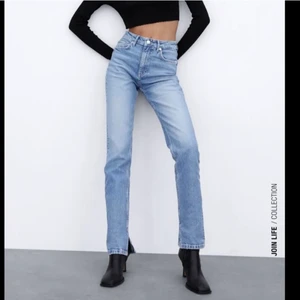 Söker!! Dessa jeans från zara i stl 34 - Hej! Söker dessa jeansen från zara i stl 34. Hör av dig ifall du är intresserad av att sälja dom till mig😍