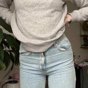 Vida jeans från Bikbok i storlek 24/25🤩😍