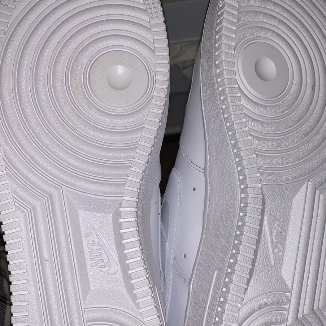 Helt nya AirForce 1’s, aldrig använda - 90