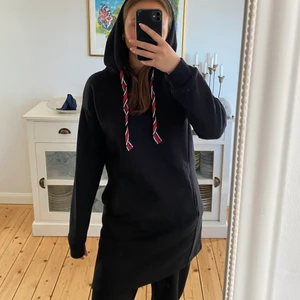 Hoodieklänning - Hoodieklänning