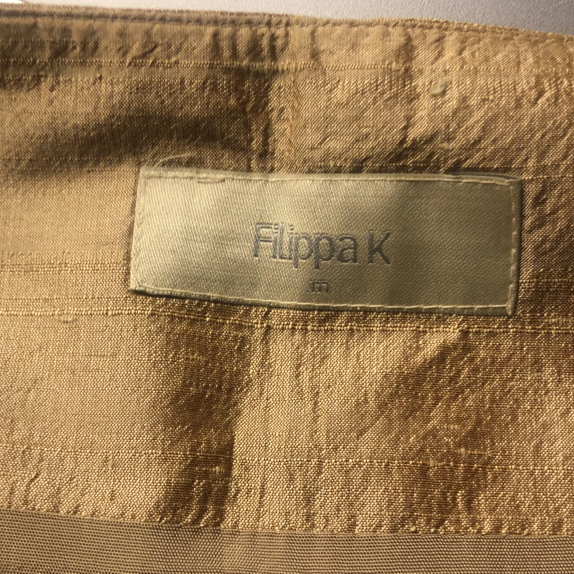 Guldig sidenkjol från Filippa K - 91