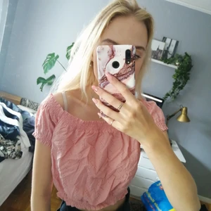Topp från HM - Gammelrosa topp från HM stl 38, pris 90 kr inkl frakt 