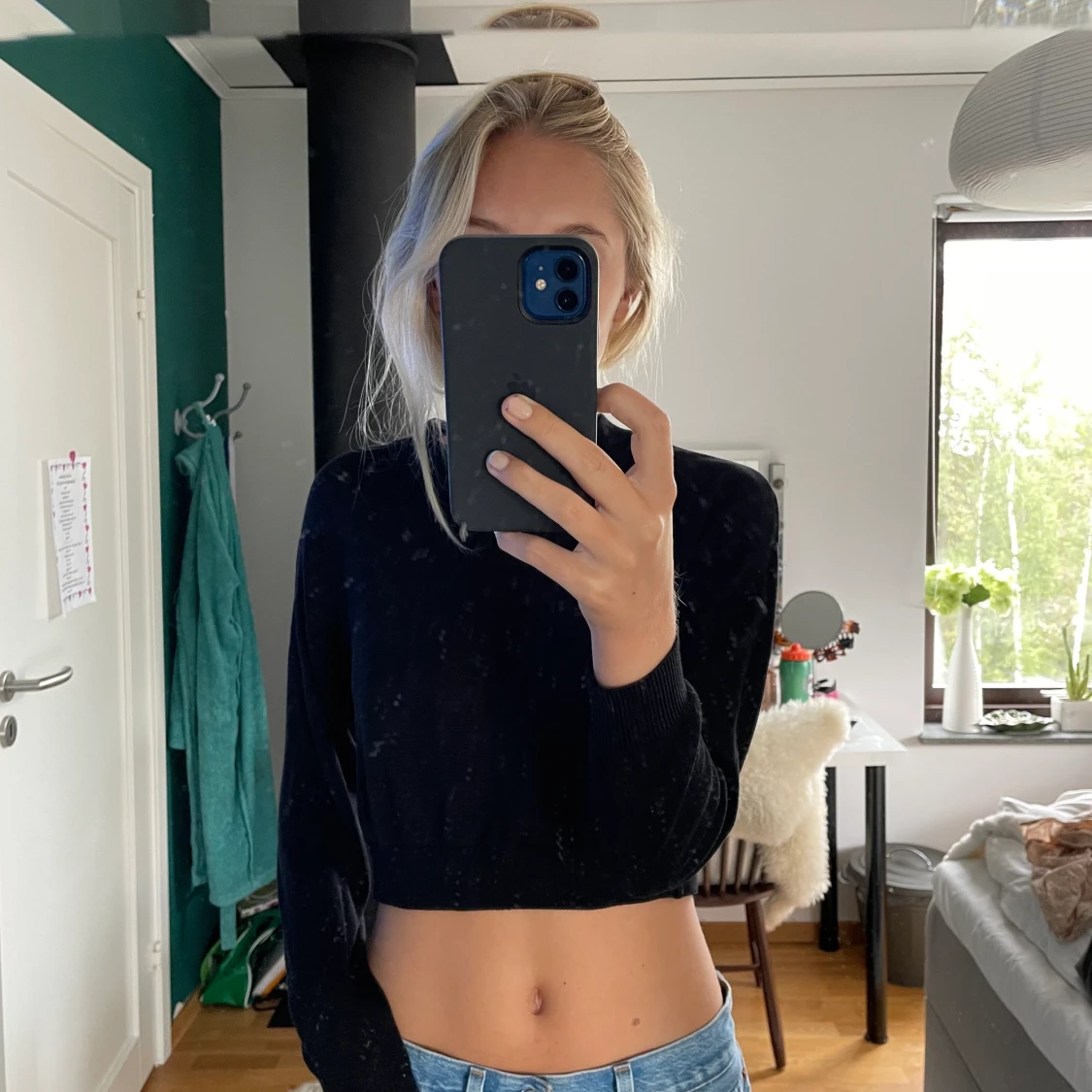 Svart stickad långärmad