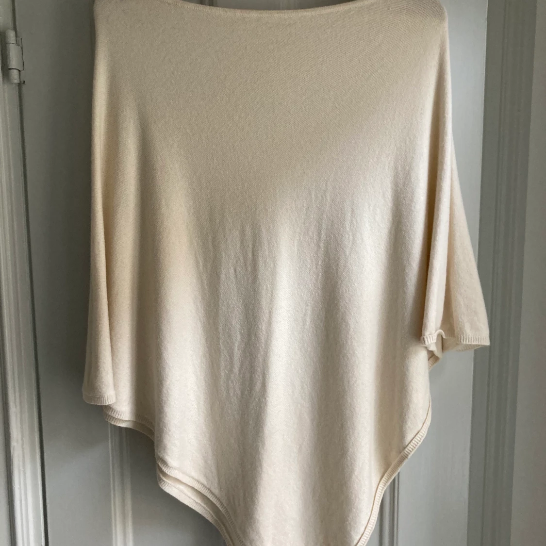 Cashmire poncho  - 90