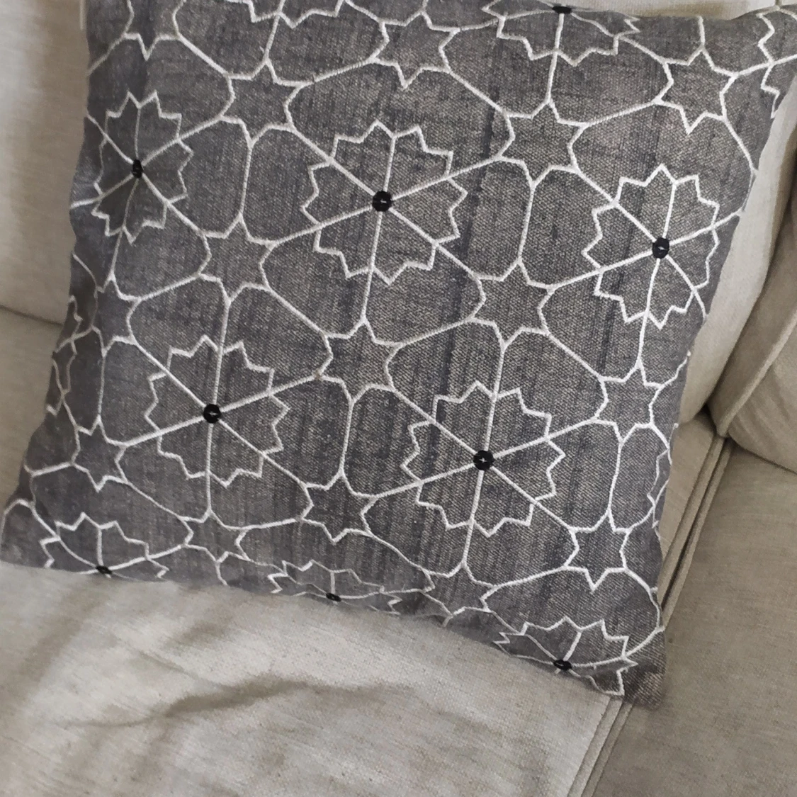 Olika prydnadskuddar säljes - 91