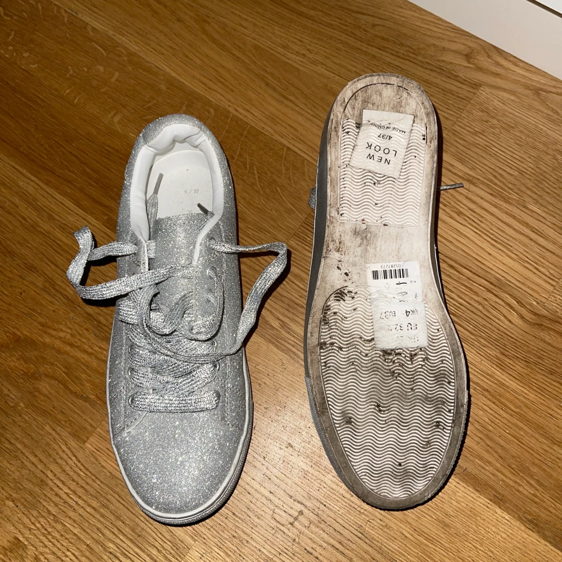 Glitterskor  - 91
