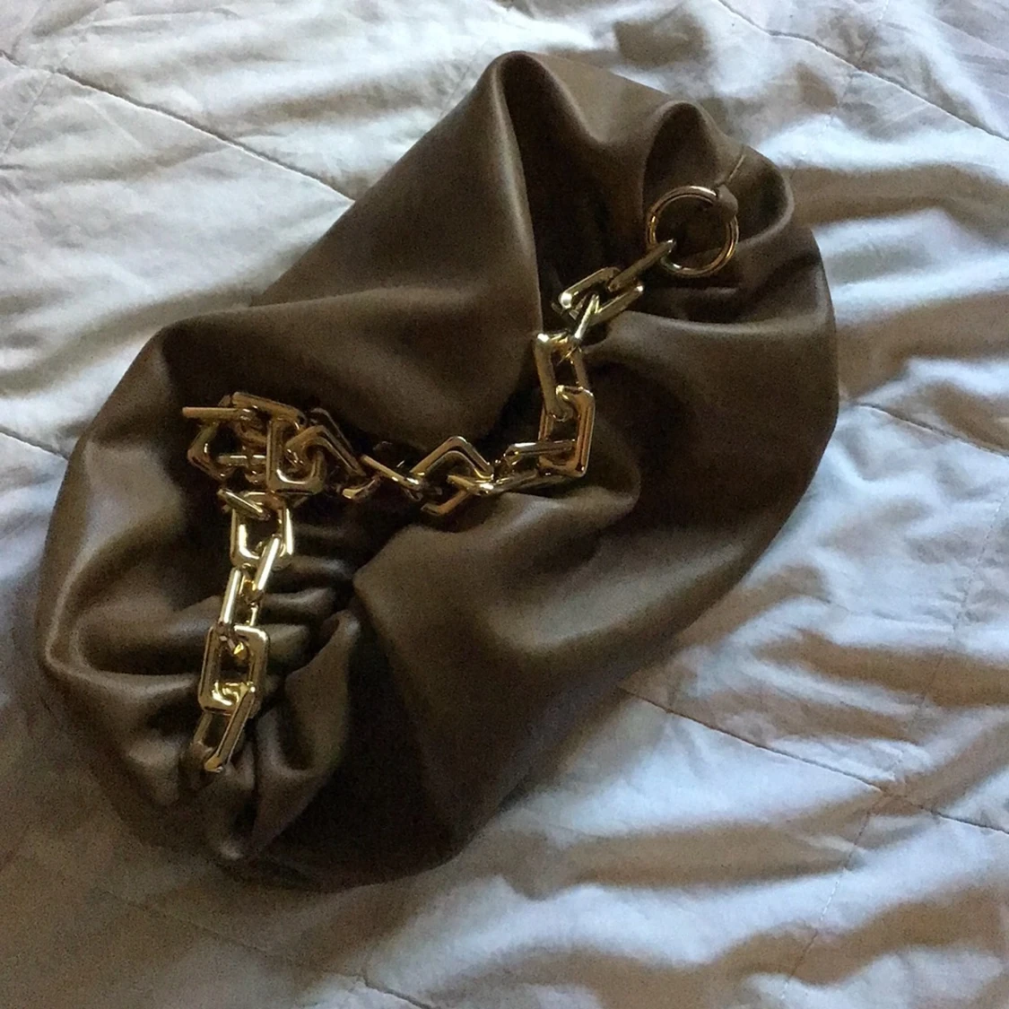 Brun bottega veneta väska