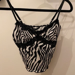 linne - superfin fest/vardags topp!! Aldrig använd endast testad, 50kr+frakt