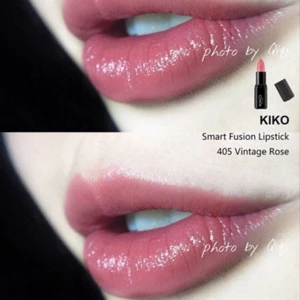 Läppstift  - Superfint läppstift från KIKO! Fusion lipstick i färgen 405. Första bilden är lånad från Google! Köptes för 50kr, säljer för 40inkl frakt :) (KARTONGEN ÄR ÖPPNAD MEN ALLT ÄR SÅKLART OANVÄNT)
