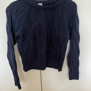 Stickad tröja  - Säljer min stickade tröja ifrån Vero Moda 🙂