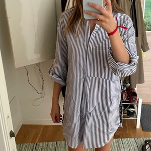 Zara summer shirt dress. Size XS.  - Zara summer shirt dress, perfect to wear bikini underneath! Size XS. In good condition. 