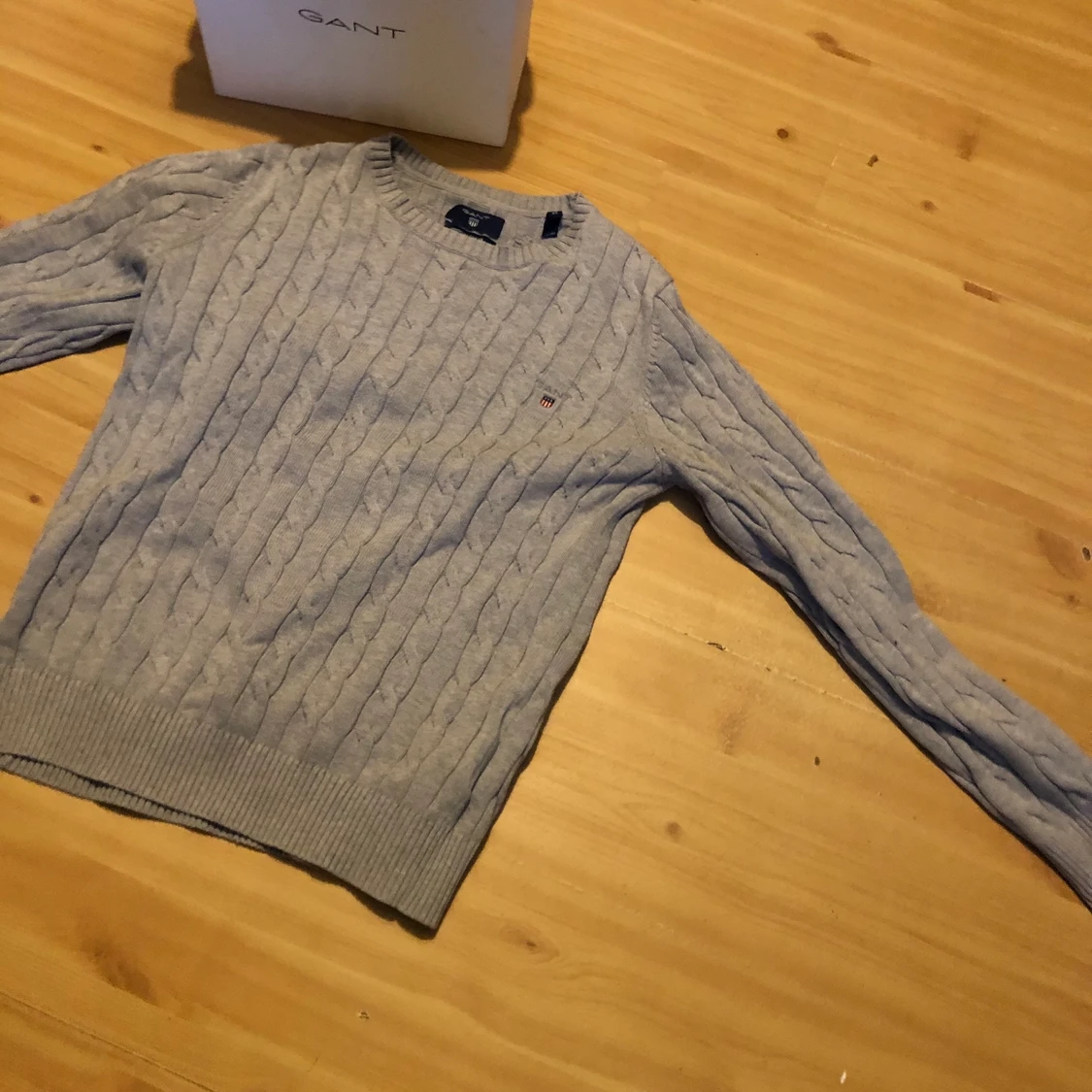 Gant tröja strl XS men passar S för tjejer