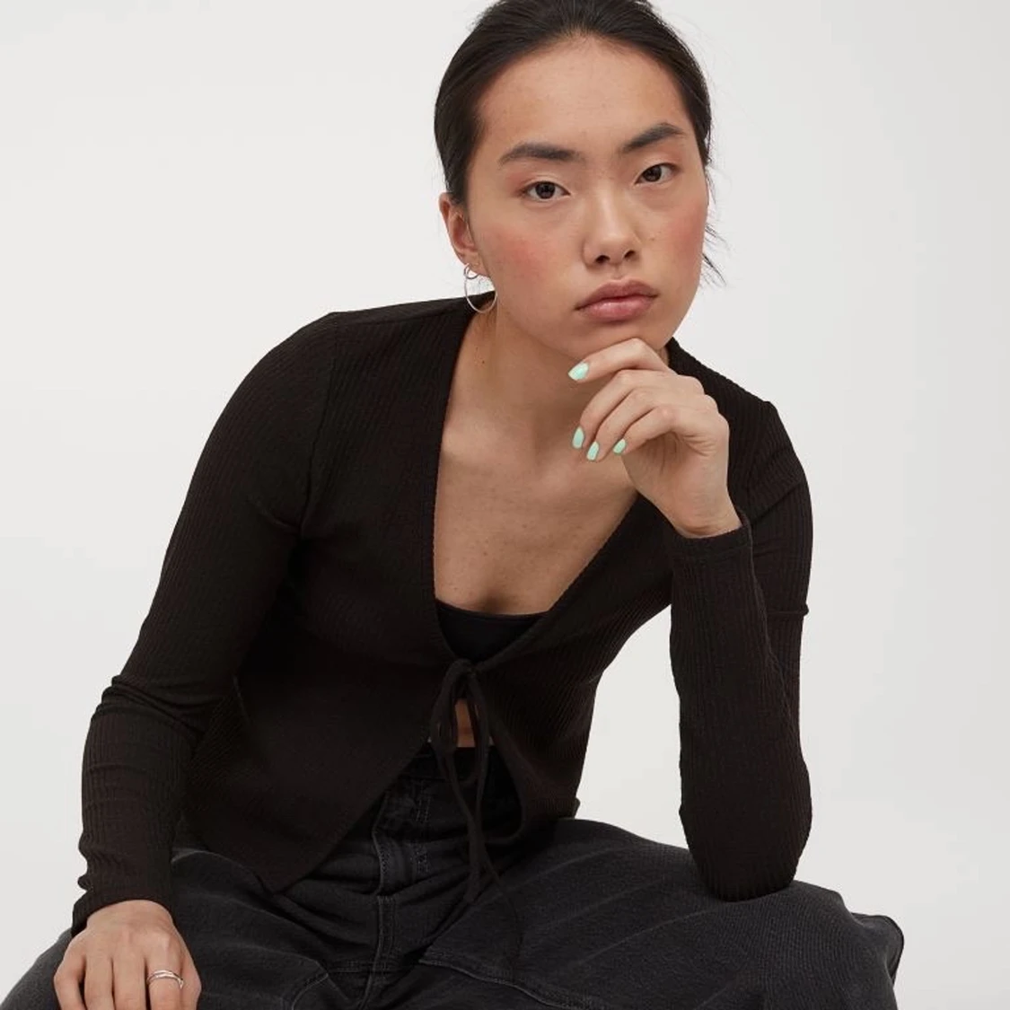 Kofta med knyte fram