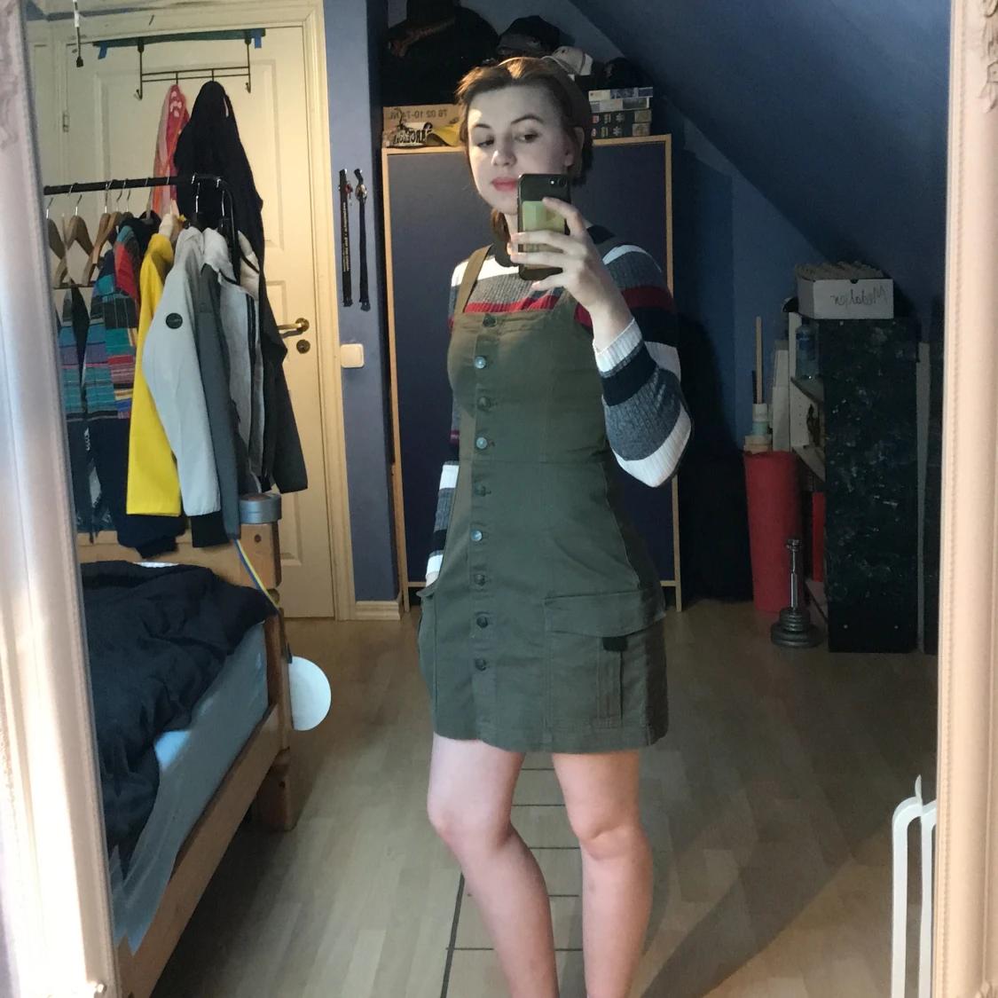 Klänning med hängslen - 91