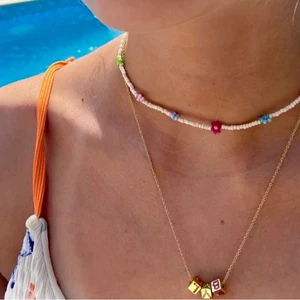 Pärlhalsband - Fint handgjort elastiskt pärlhalsband, 55 kr inklusive frakt