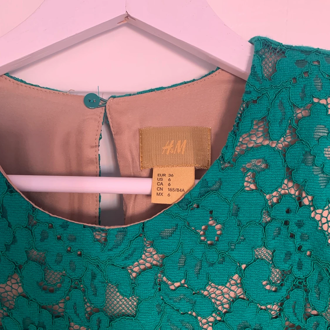 Grön spetsklänning stl 36 - 90