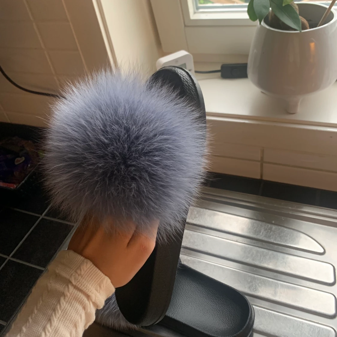 Fluffiga oanvända tofflor - 90