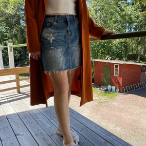 Jeanskjol  - Jeanskjol som inte kommer till användning.