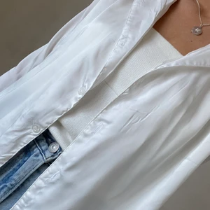 Satin skjorta - Så fin skjorta🤍 Sparsamt använd!