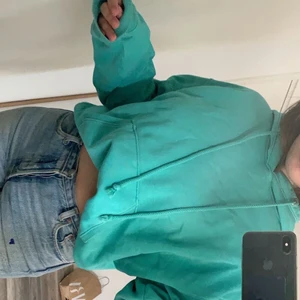 hoodie - jätte fin och bekväm oversized hoodie från weekday 💖