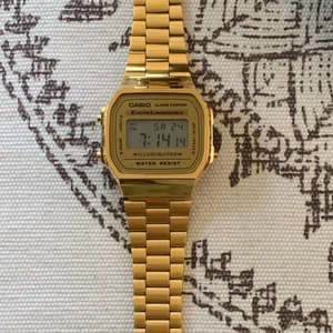 Casio klocka, pris: 250 - Använt endast ett fåtal gånger