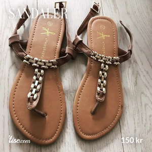 Sandaler  - Helt nya 39 köpte från london primarkt.