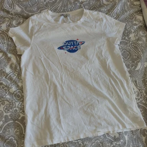 T-shirt  - Inga fel. 