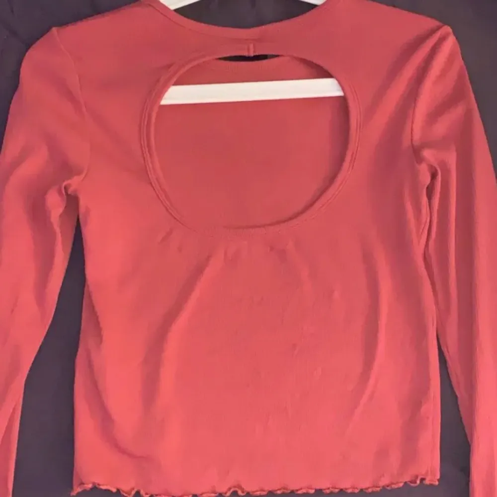 Jättesöt rosa tröja från Gina. Använt Max 2 gånger , precis som ny. (Nypris = 200kr) Pris : 90kr+ frakt . Tröjor & Koftor.