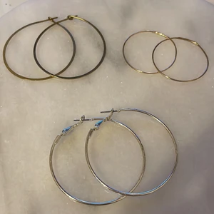 Örhängen ❤️ - Örhängen 30kr