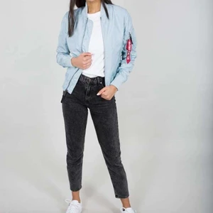 Alpha jacka storlek S - Oanvänd och i väldigt bra skick, ordinarie pris 1700