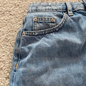 kjol - En fin jense kjol som aldrig har använts💖🥰