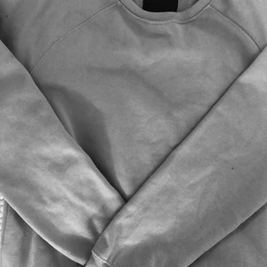 Sweatshirt 💓💕🌸 - Säljer denna super fina tröja från lager 157, säljer pga att den inte kommer till någon stor användning. Pris kan diskuteras, skriv privat om ni är intresserade 🤩🌸💞💕