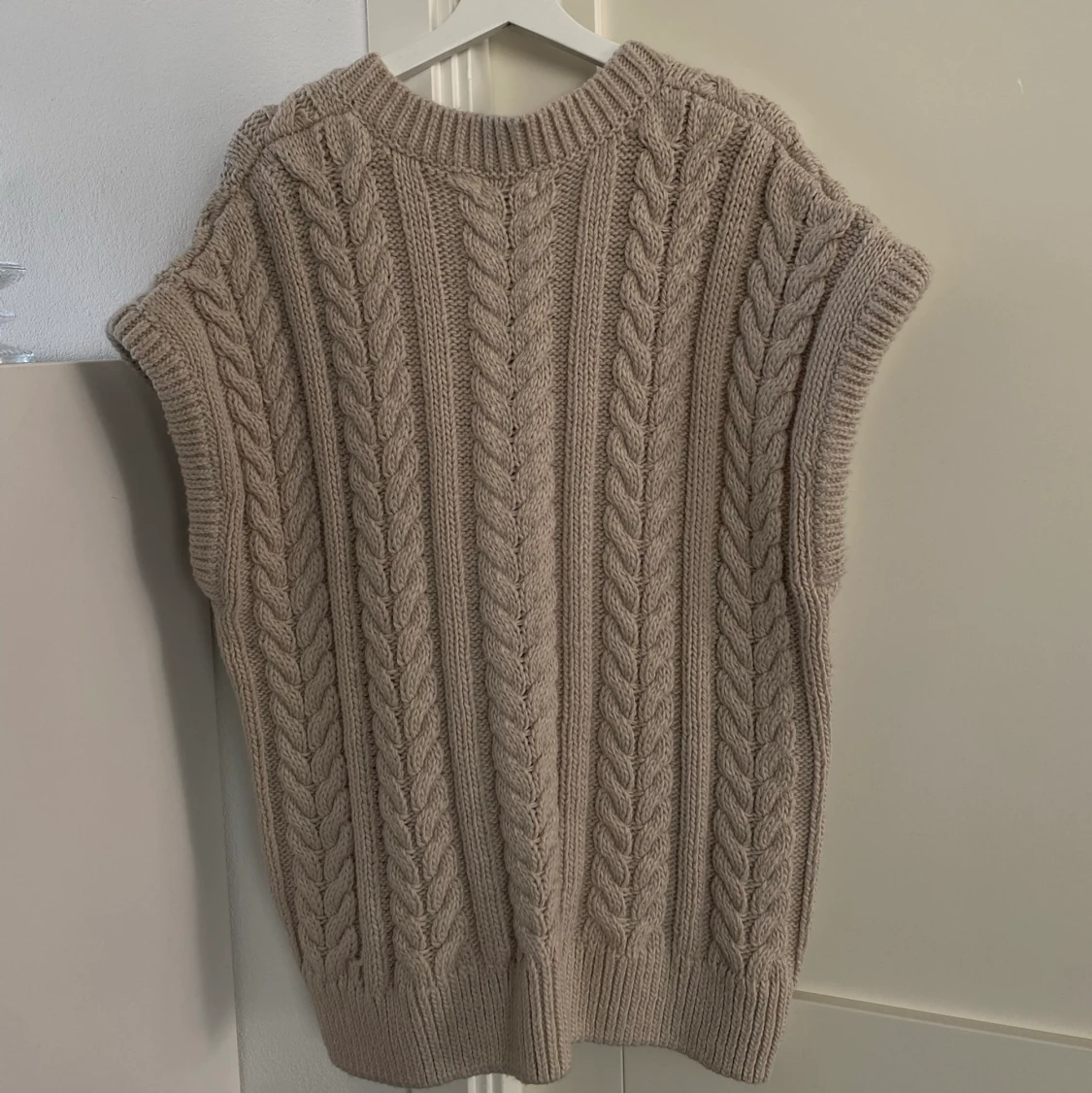 Stickad väst - 90