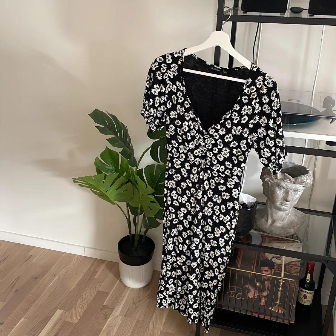 Blommig klänning  - 90