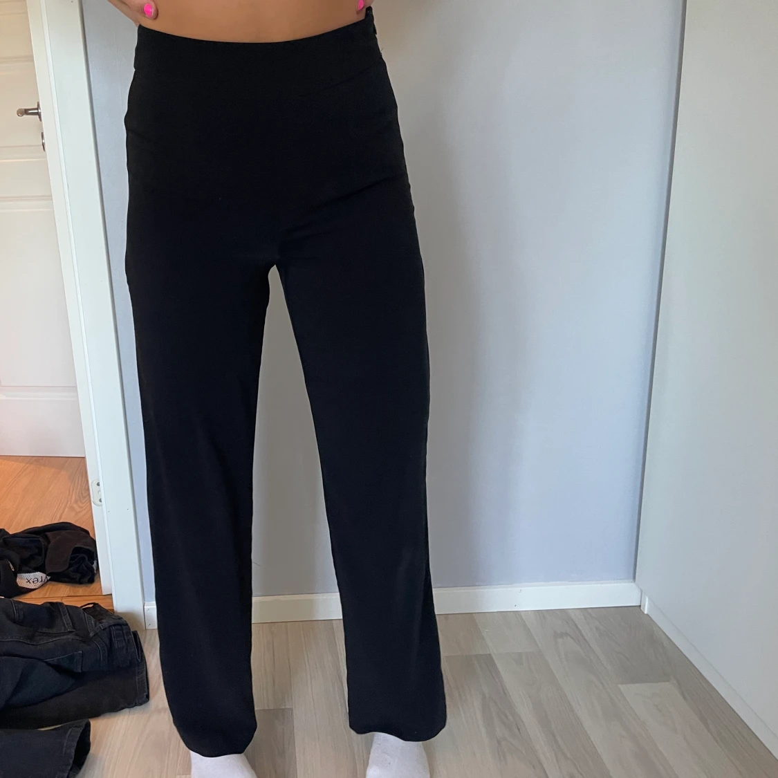 Svarta kostymbyxor 