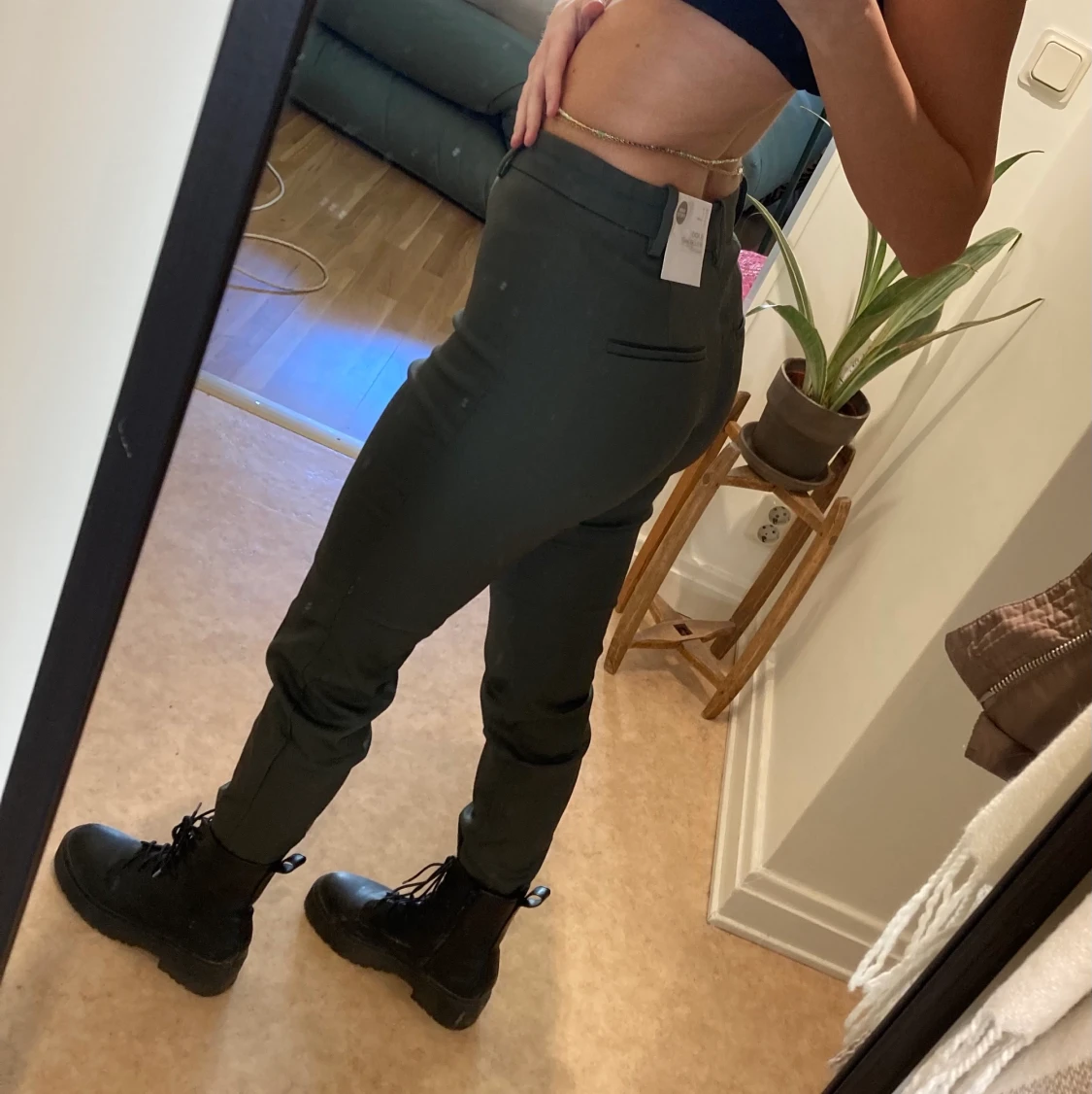 Gröna kostymbyxor - 90