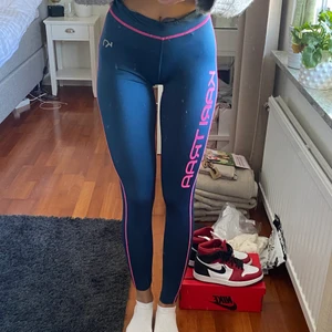 Träningstights - Träningstights från Kari Traa, storlek S
