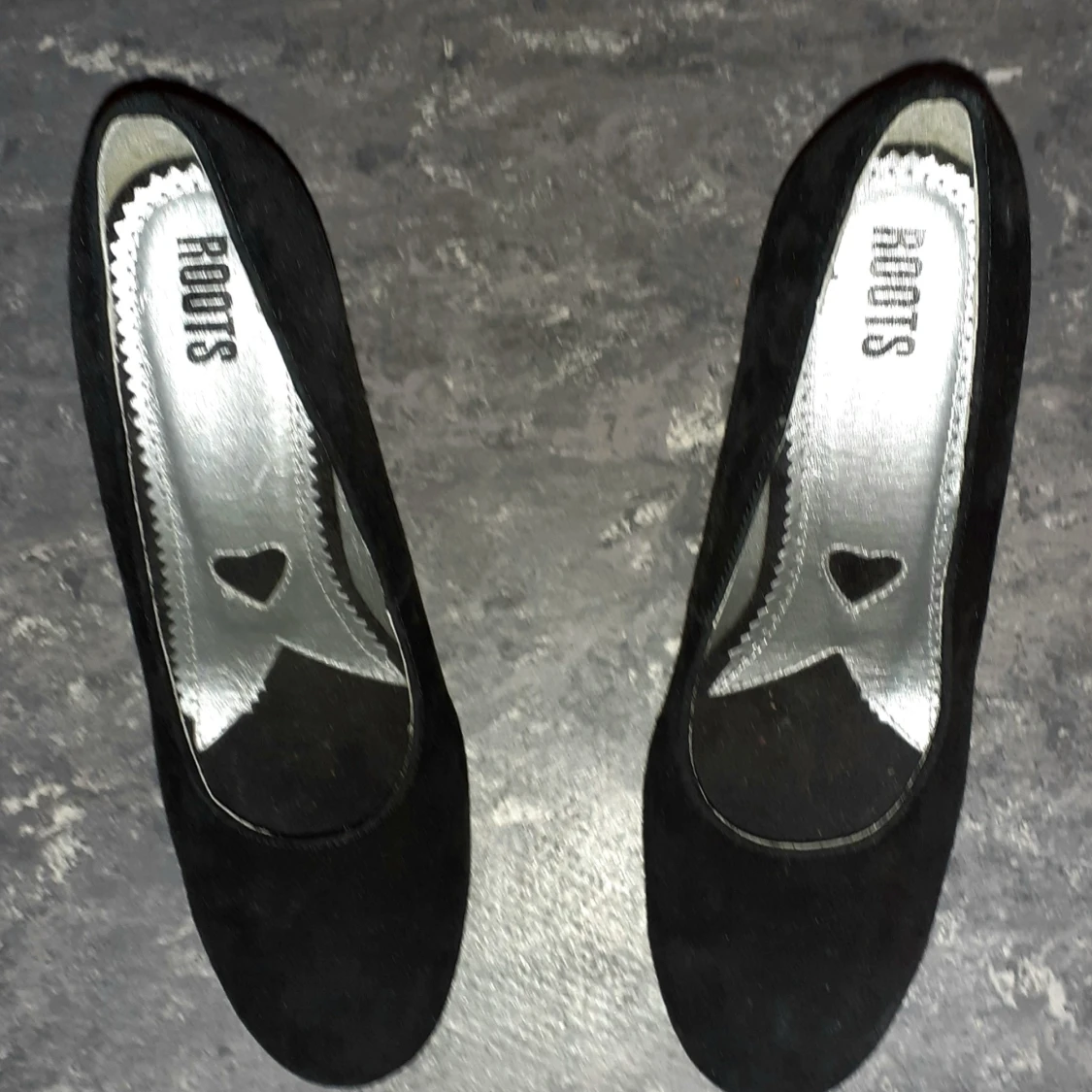 ROOTS svarta mocka pumps nyskick str39