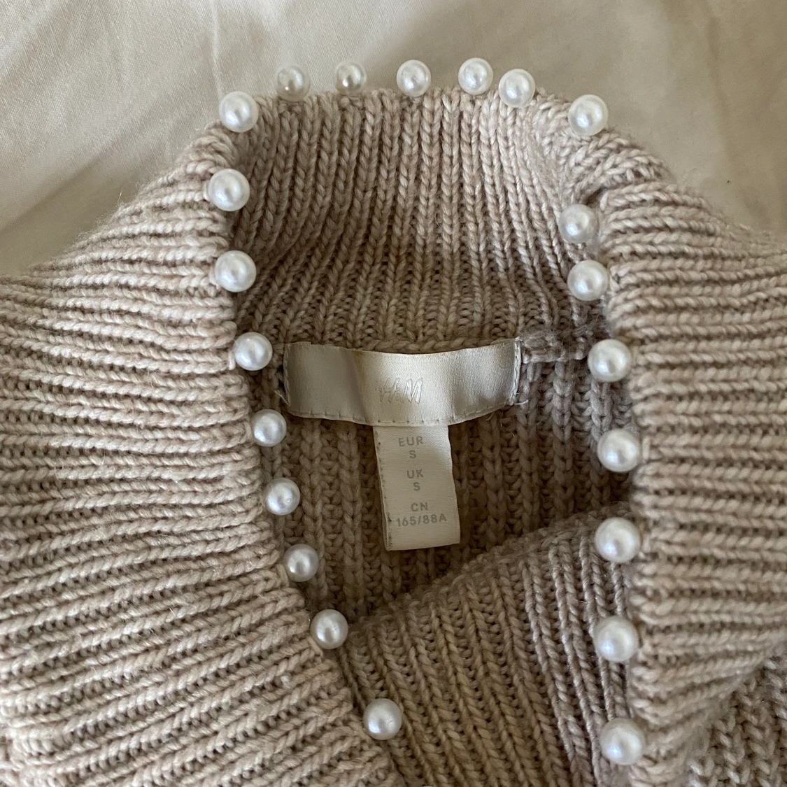 Beige stickad tröja från H&M - 91