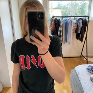 T-shirt - En fin t-shirt från Tessie, storlek xs/s❤️
