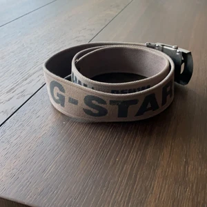 G-star bälte  - Som ny , original g-star bält  Lång 123 cm , bred 5 cm 