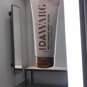 Brun-utan-sol  - Har Använt en gång tills jag inte att jag behövde den men den är ny köpte för några dagar sen köpt för 180kr