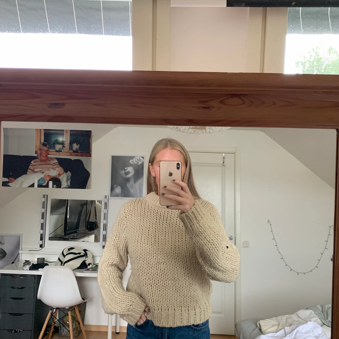 LjusBrun/beige stickad tröja