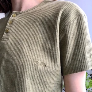 Grön, ribbad, Björn Borg-t-shirt, S - Grön tshirt från Björn Borg