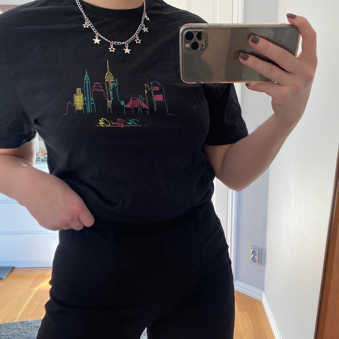 Svart t-shirt - 90